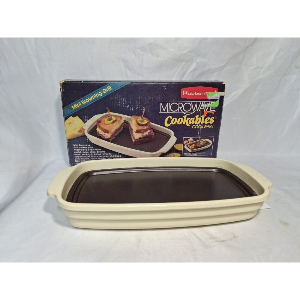 Rubbermaid Microwave Cookables Cookware Mini Browning Grill & Box & Instructions